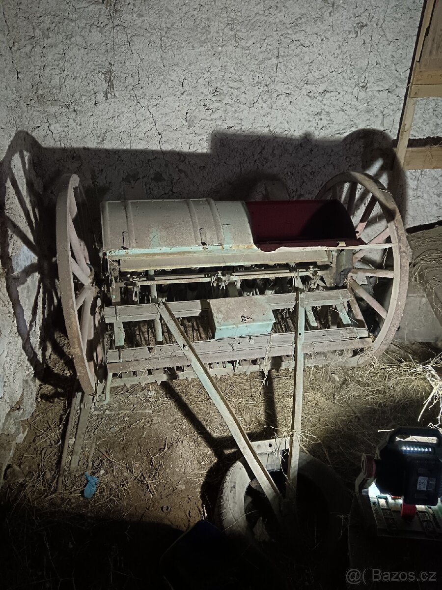 Secí stroj - 3