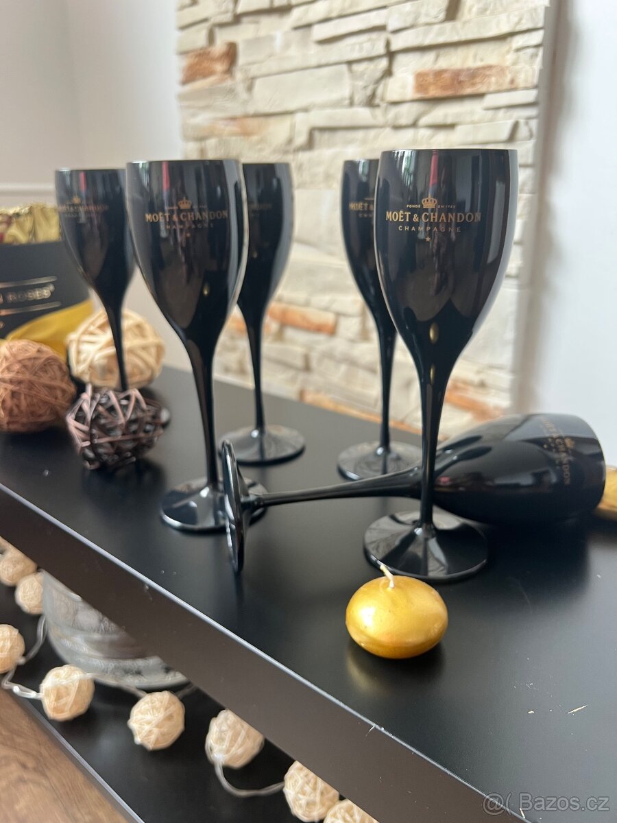 Moet Slenice -černé sektovky - 3