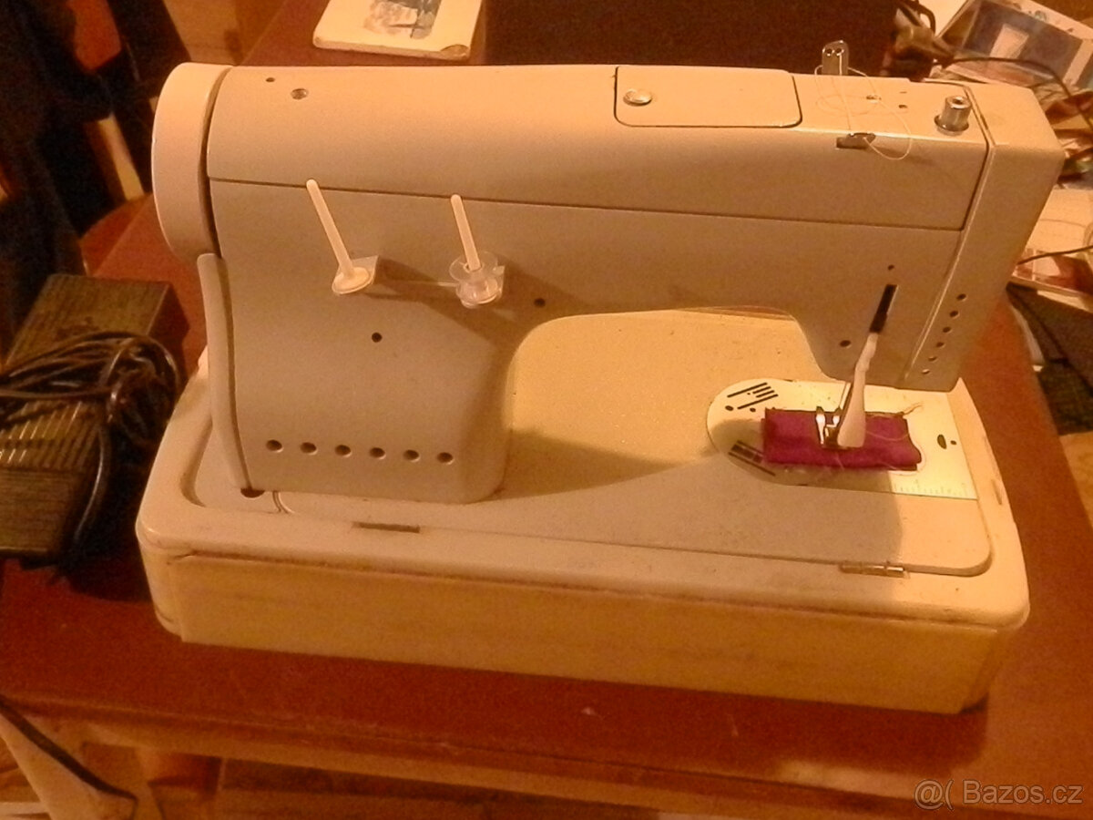 Šicí stroj Višnja Bagat - 3