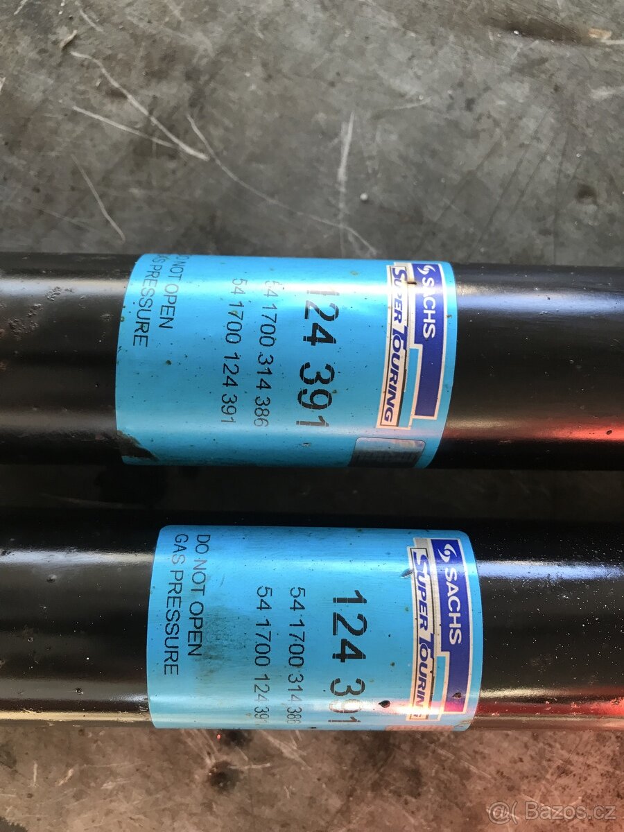 Mercedes W210 4matic - 3