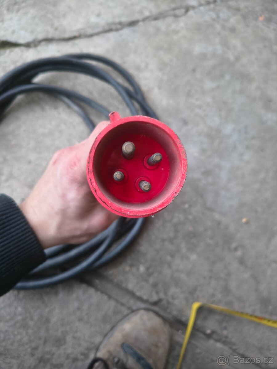 Kabel 380 s vidlicí 4 kolík 7.5 m - 3