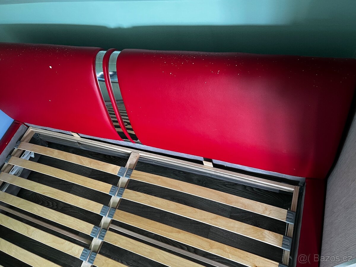 Koženková postel - 3