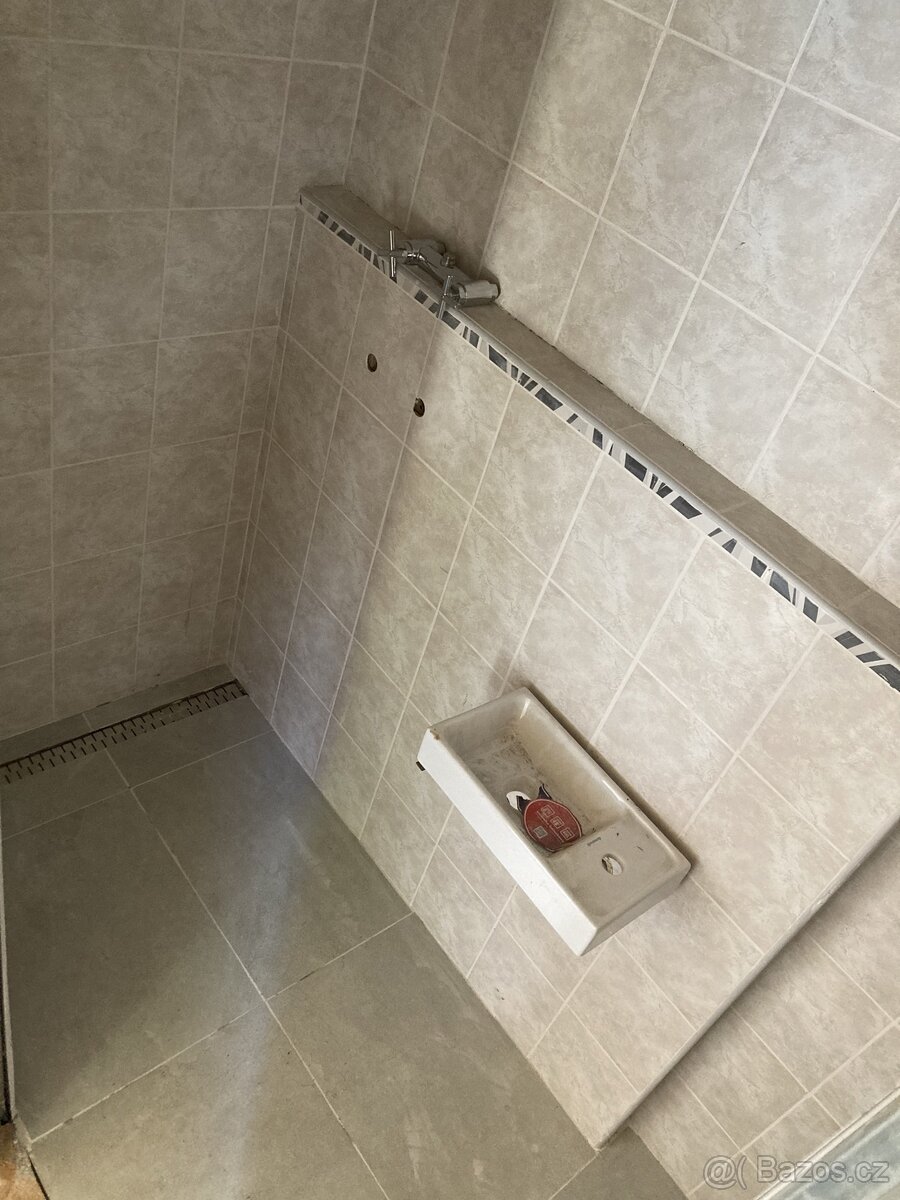 TOP CENA Prodám malý domek nebo stánek s občerstvením - 3