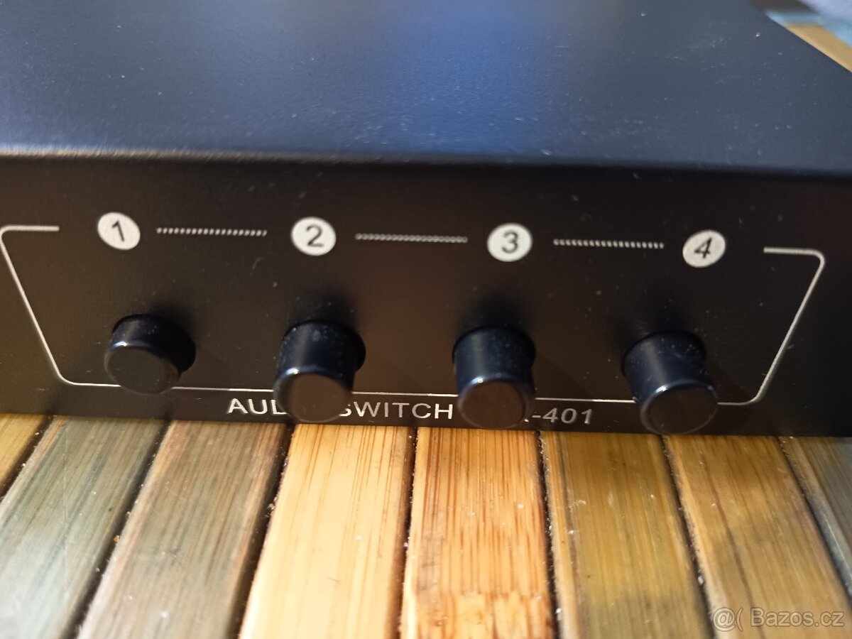 Prodám audio přepínač - 3