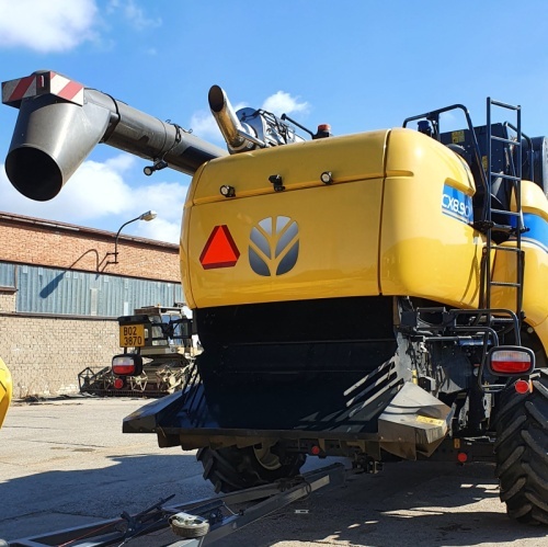 New Holland CX 8.90 - 3