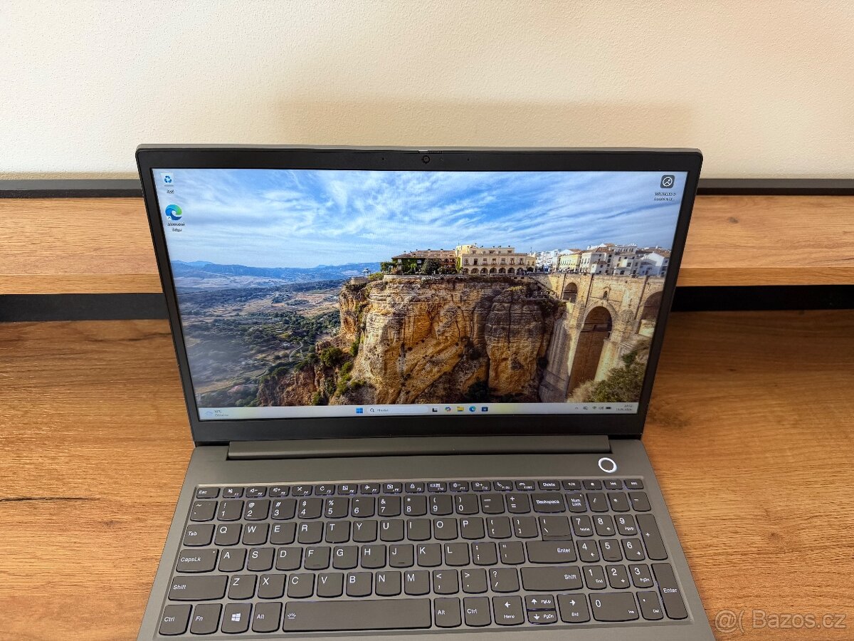 Lenovo ThinkBook 15 - Core i5-10210U / 512GB SSD / Win 11 - 3