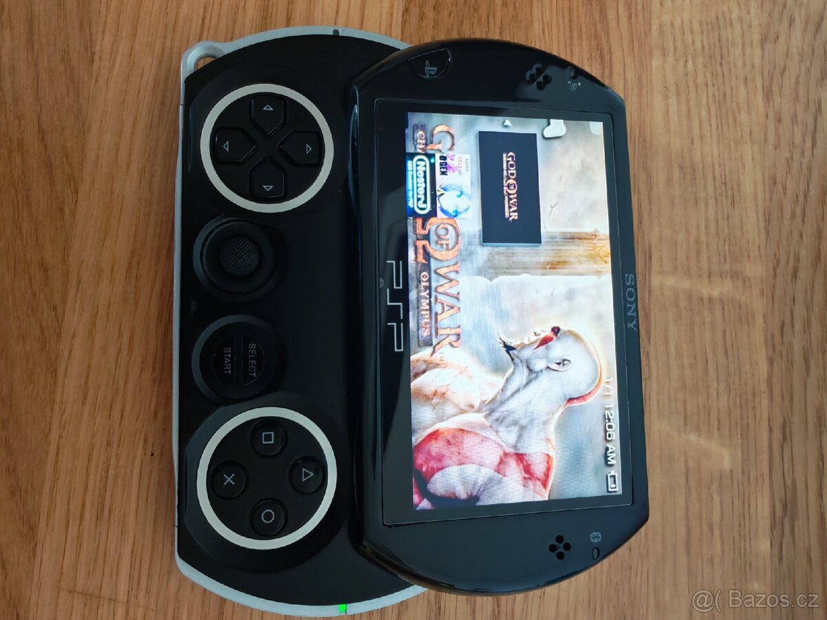 Playstation PSP GO black - 3