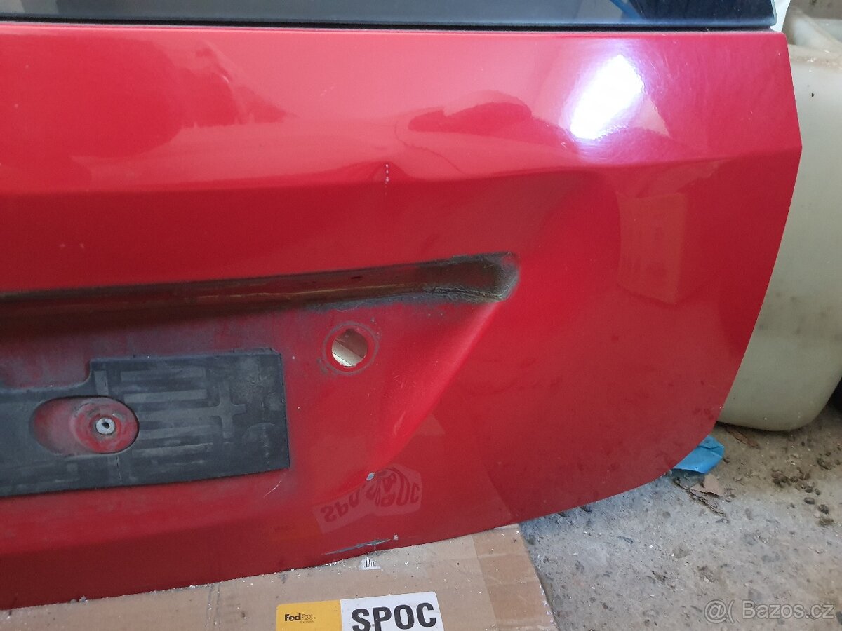 Ford fiesta zadní víko - 3