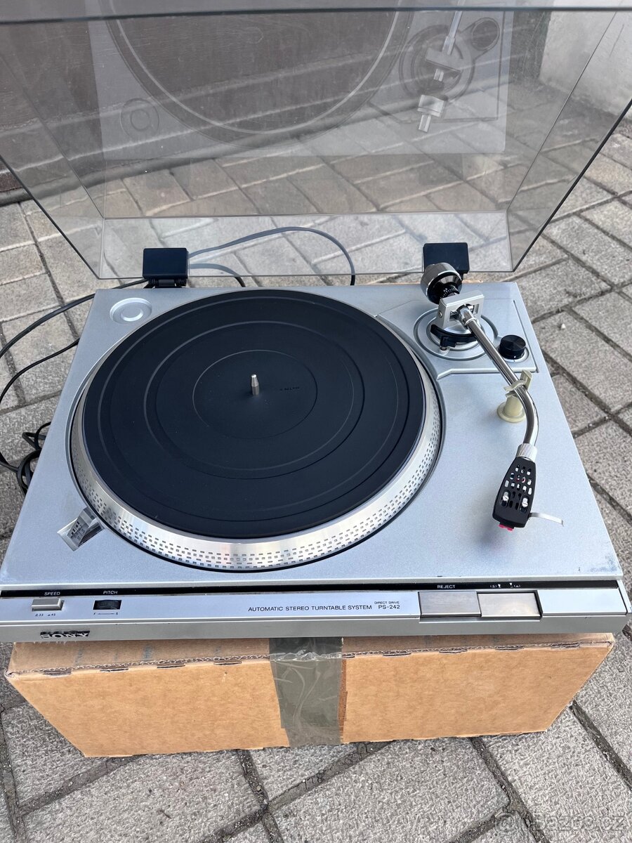 Gramofon SONY PS-242 direct drive + Sanyo MG-09 - 3