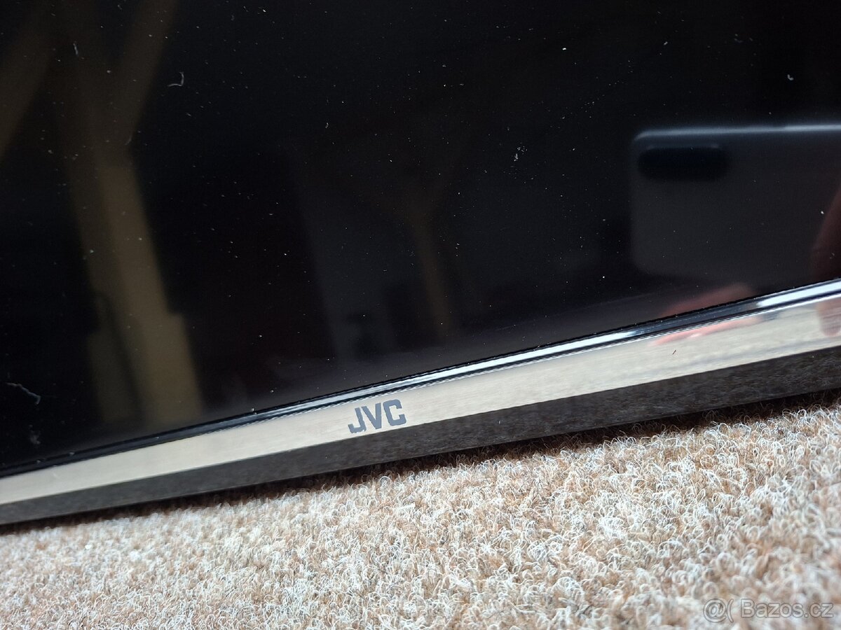 Televizer JVC - 3