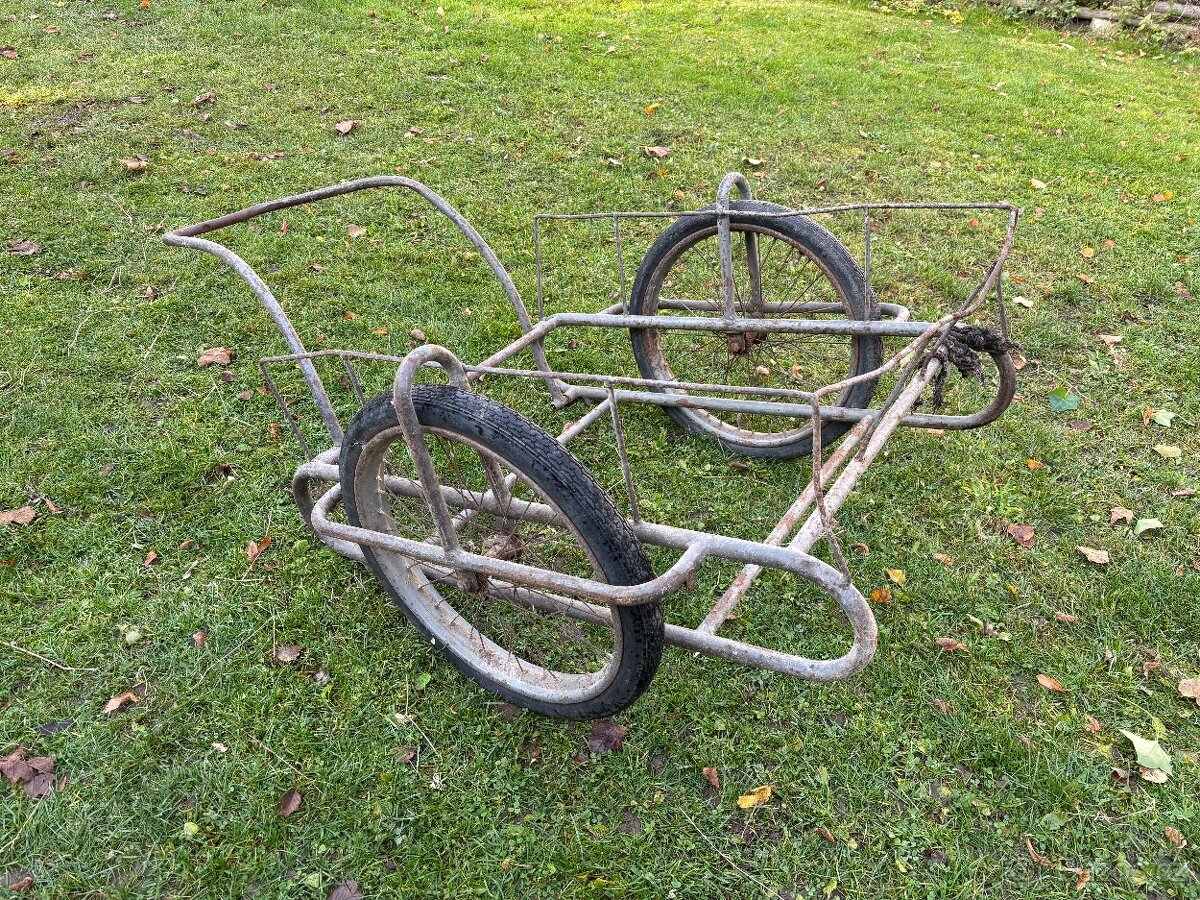 Nabízím starou kárku-DVOUKOLÁK - 3