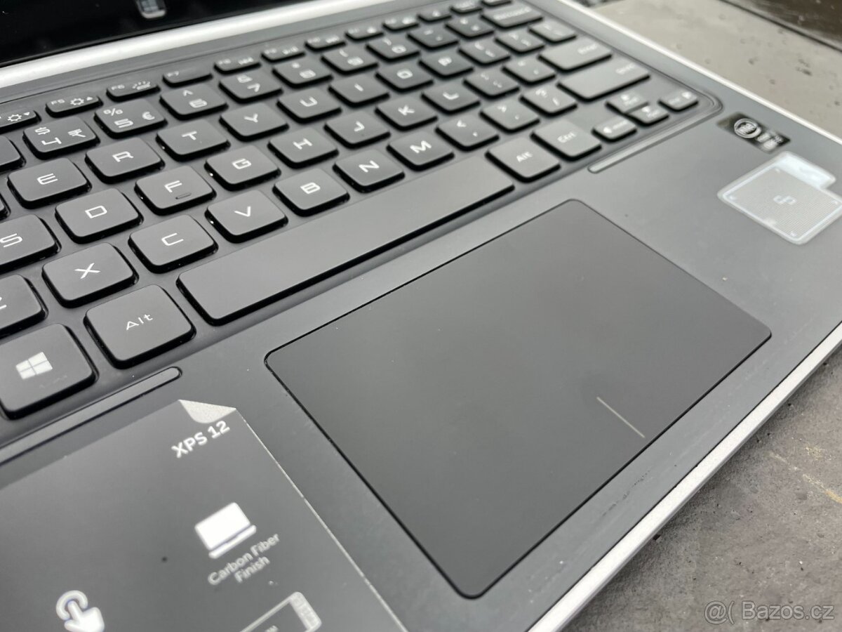 svižná dotykovka s otočným FullHD LCD - Dell XPS 12 - 3
