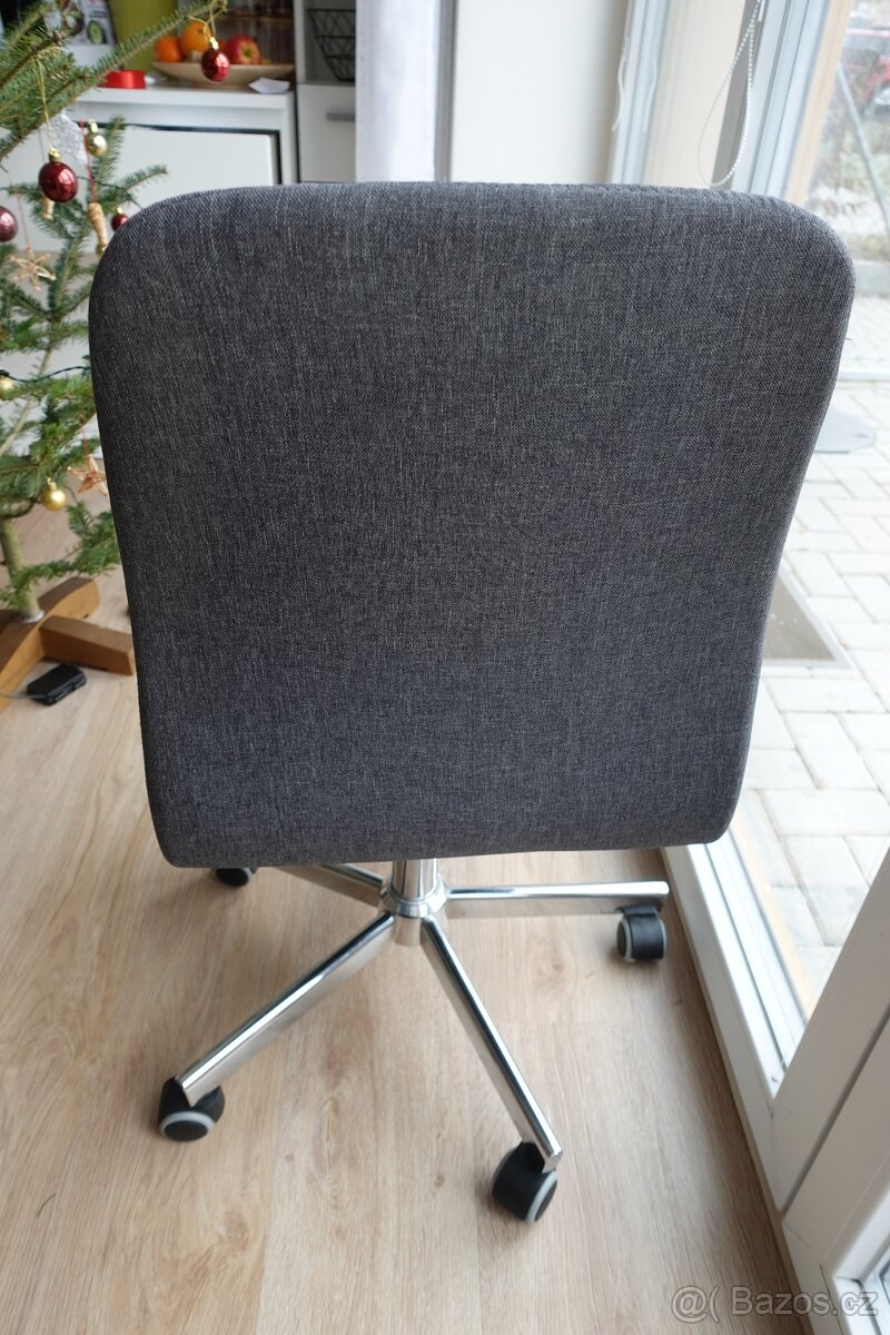 Otočná židle - 3