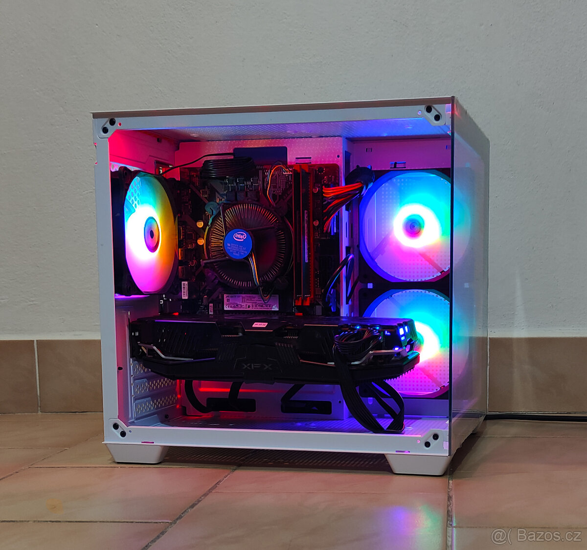Malý Herní počítač s RX 5700 XT - 3