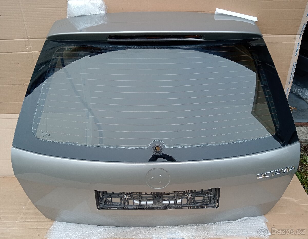 Páté dveře Škoda Octavia 3 kombi - 3