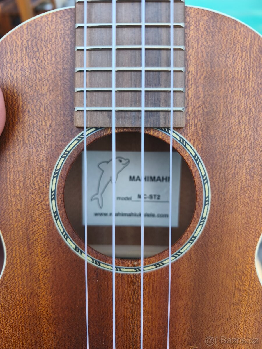 Ukulele - 3