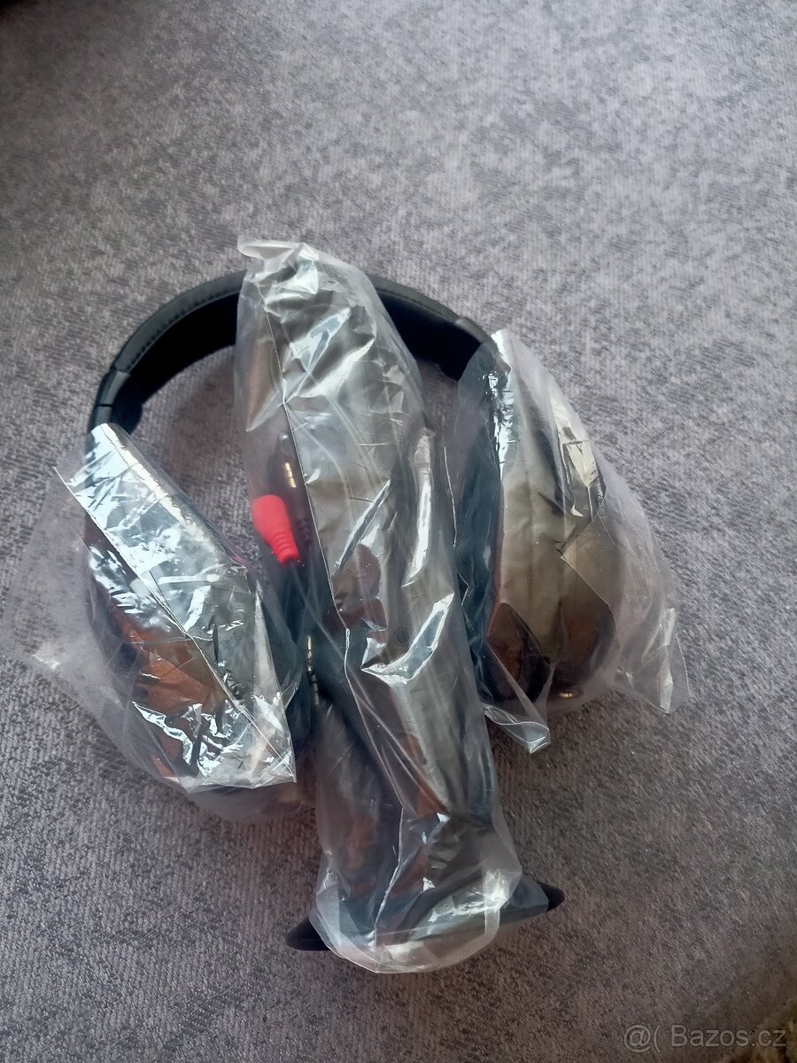 SLUCHÁTKA 5v1 MH 2001 - 3