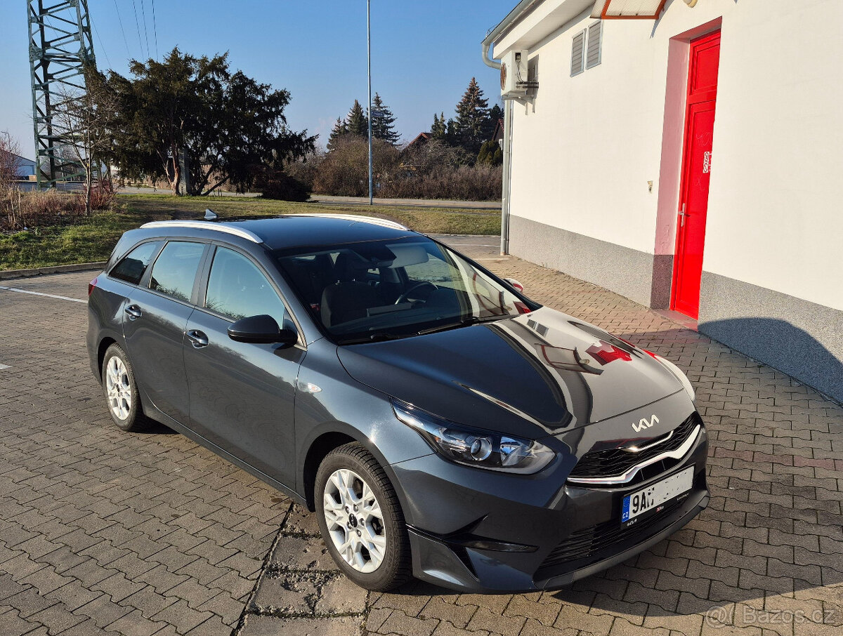 Kia Ceed kombi 1,5 TGDi 118kw, tažné, MY2023, CZ - 3