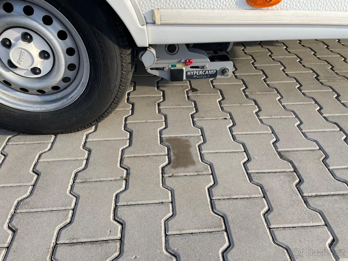 Hobby de luxe 400, 4 osoby, EL.POJEZD, bojler, pevná postel - 3