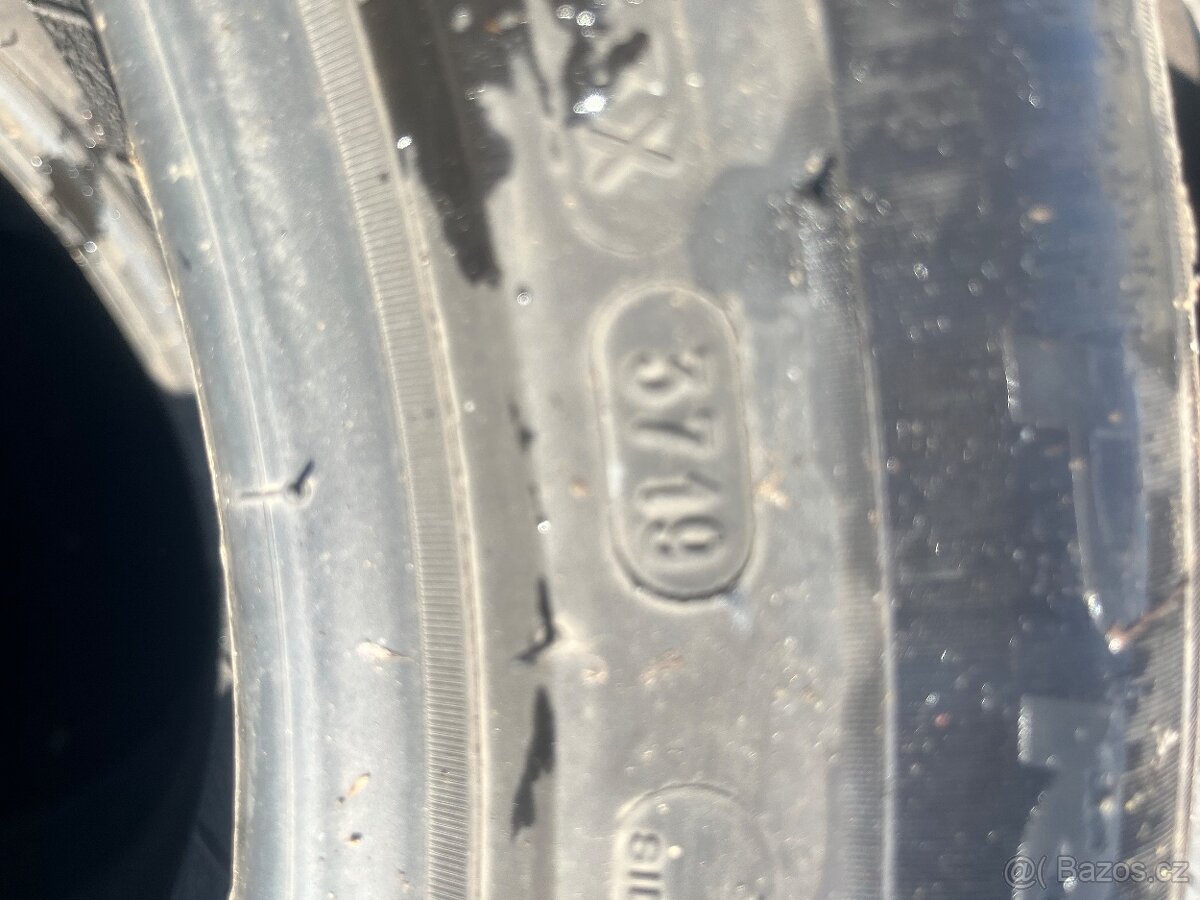 Michelin 225/55R17 - 3