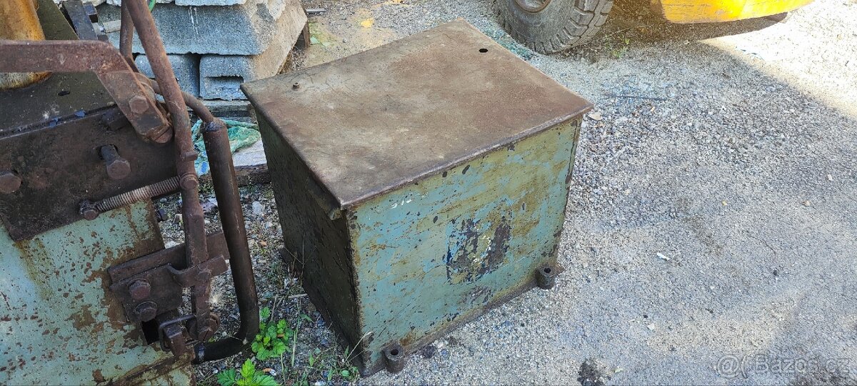 Dílenský hydraulický lis - 3