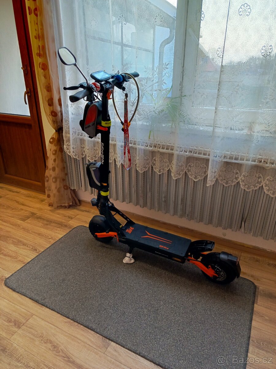 Elektrokolobezka Kukirin G2 Pro (NOVA) - 3
