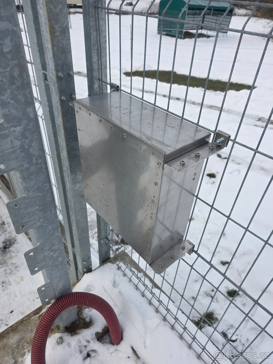 Poštovní schránka - 3