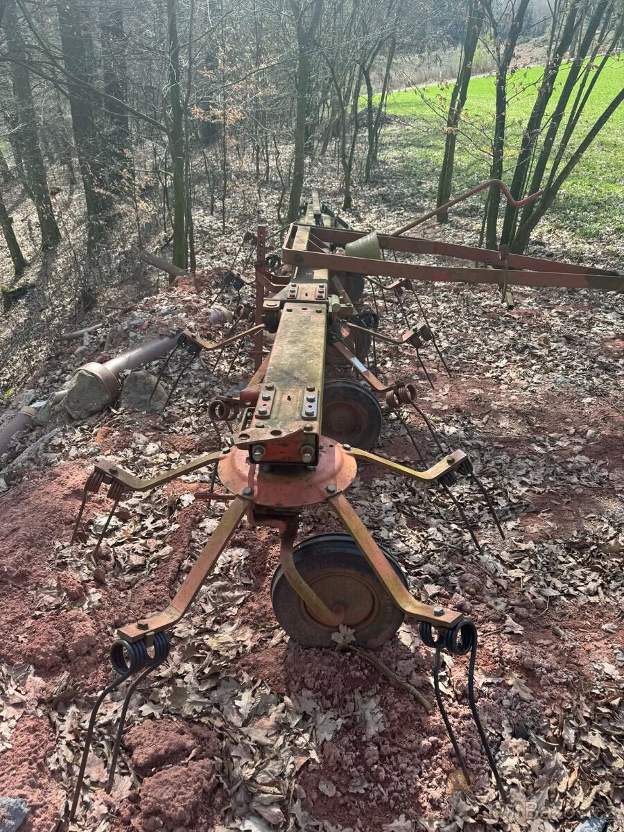 Obraceč sena a píce - 3