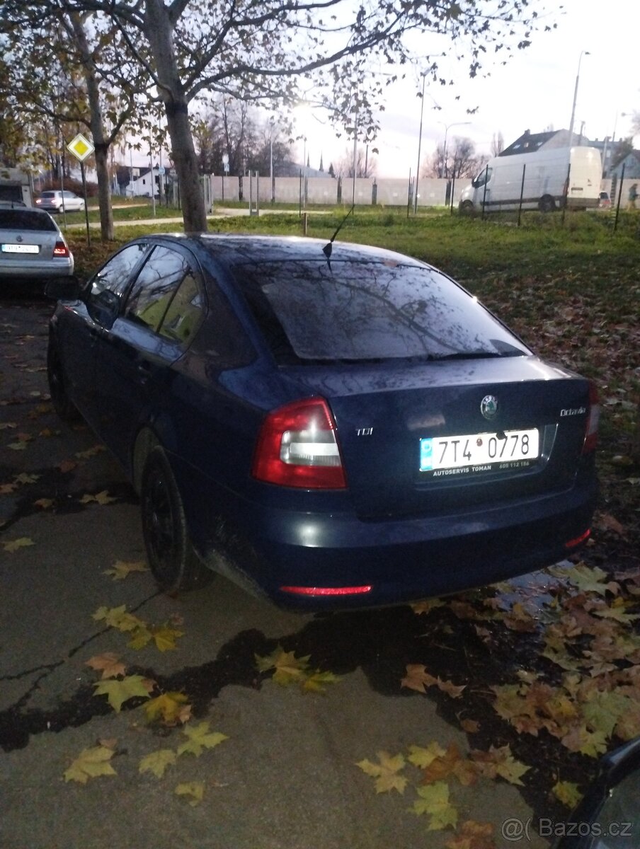 Škoda Octavia 2 facelift 1.6 - 3