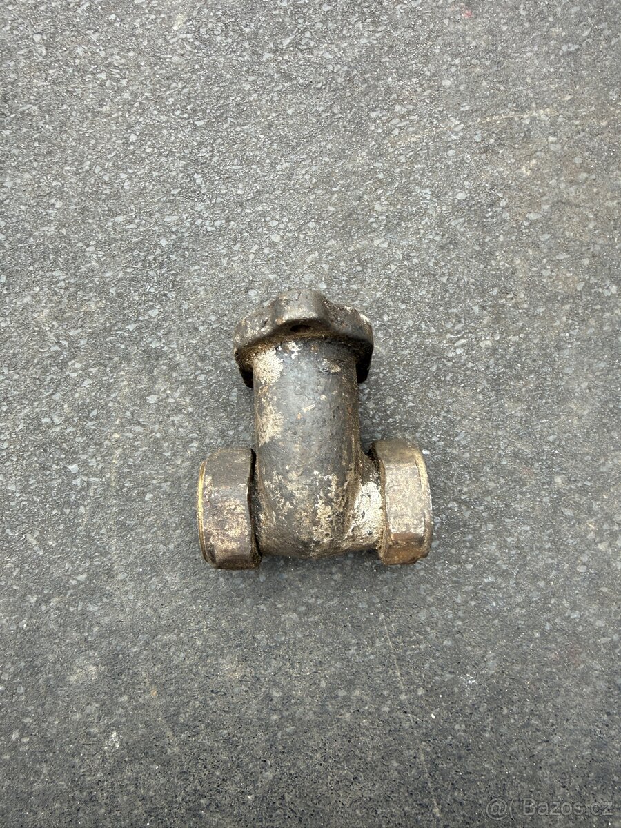 Harley-Davidson - koleno sání - 3