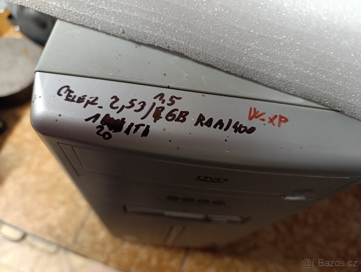 počítač Celeron 2,5 ghz - 3