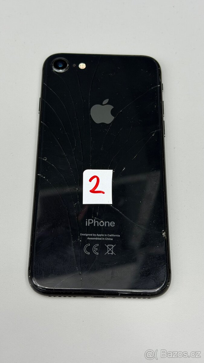 Apple iPhone 8 64GB black - baterie 84% - 3