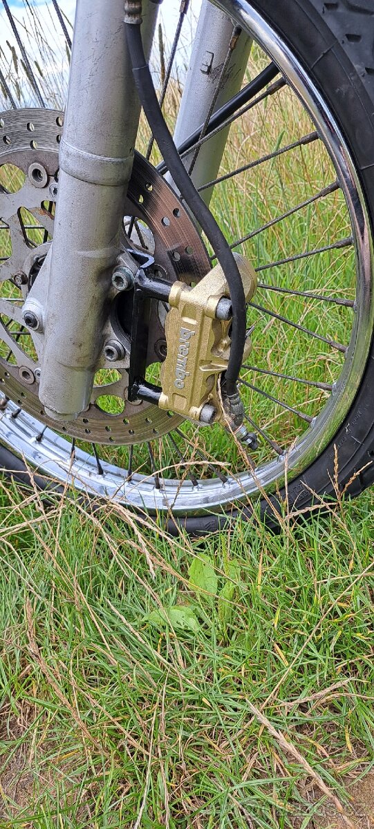 Přední brzda 320 yamaha dt 125 r - 3