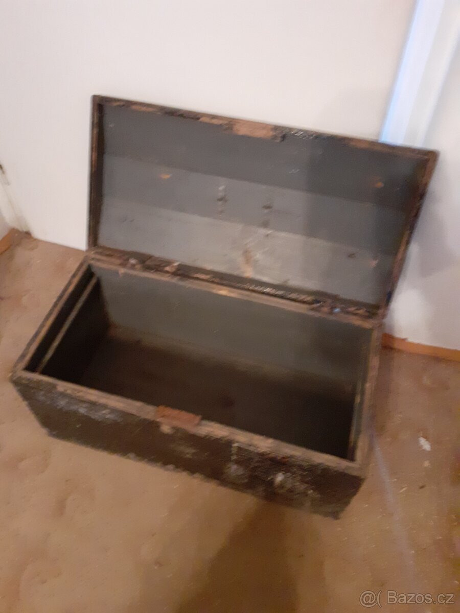 Starožitný vojenský kufr - 3