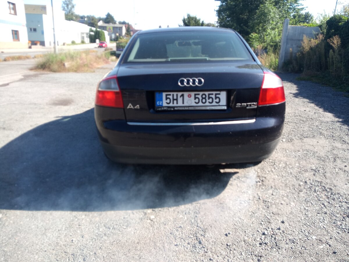 Audi A4 2.5TDi quattro - 3
