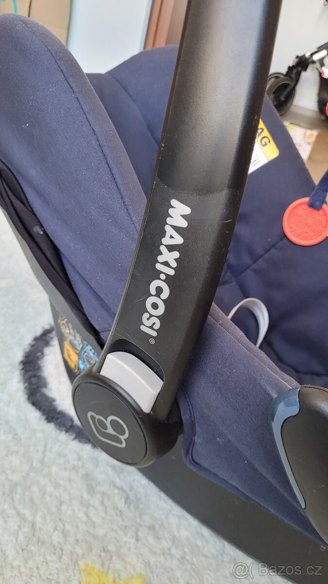 Autosedačka pro miminko MAXI COSI - 3