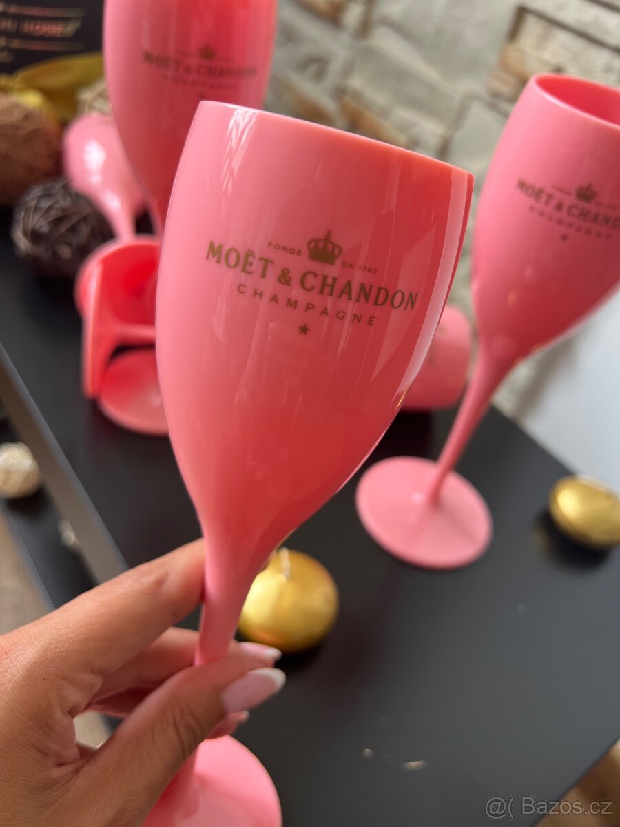 Růžove sektovky Moet - 3