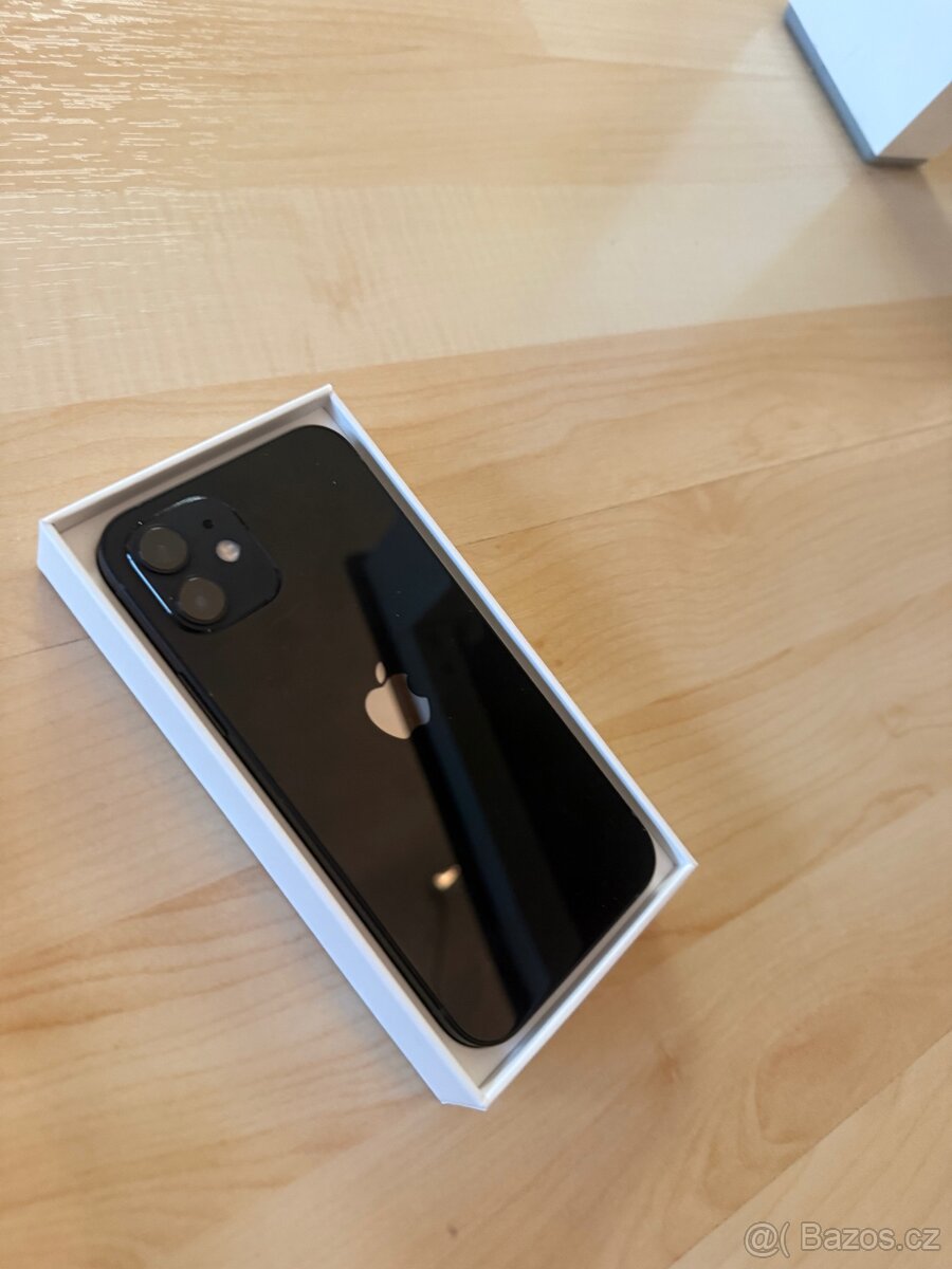 Úplně nový IPhone 12 černý 128GB - 3