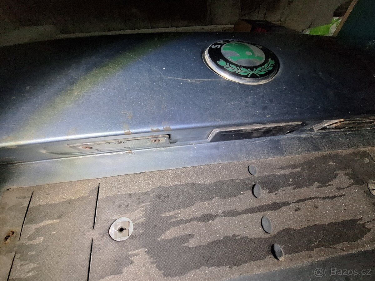 Škoda octavia 2 víko kufru - 3