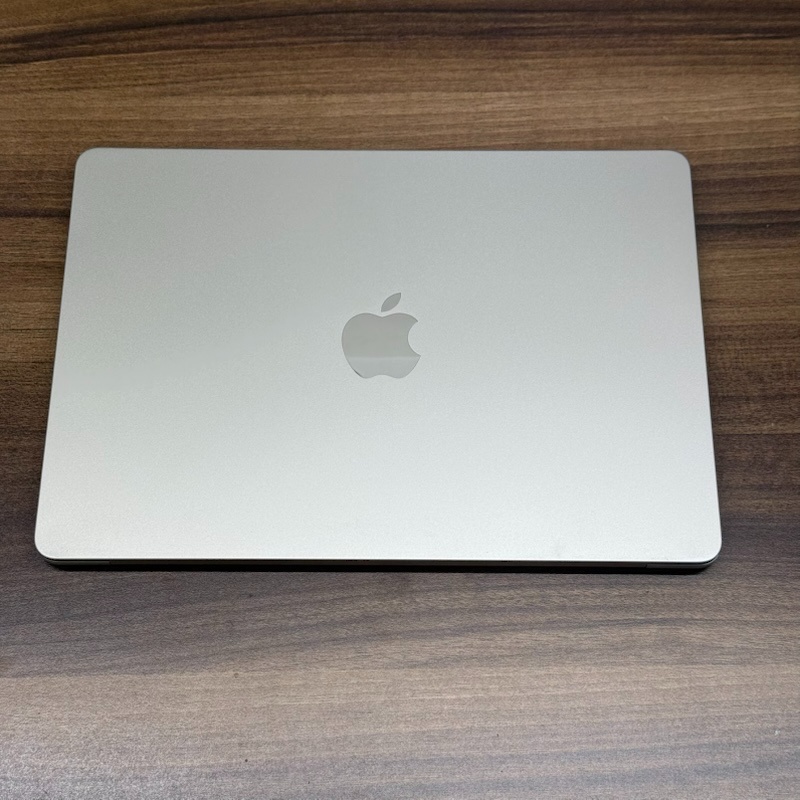 Apple MacBook Air 13.6" (A2681) – 8C CPU / 8C GPU / 8GB RAM - 3