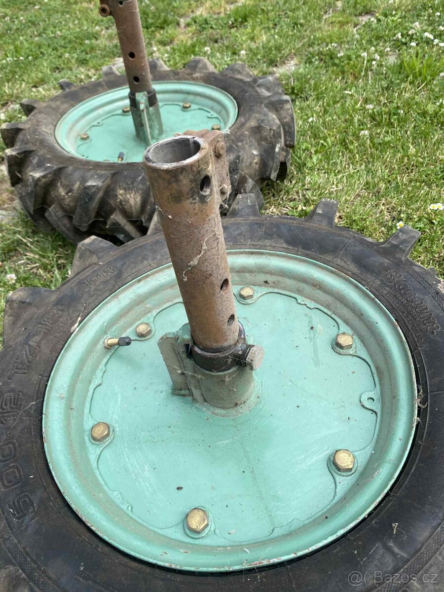 Kola s pneumatikami 5.00 - 12 - 3