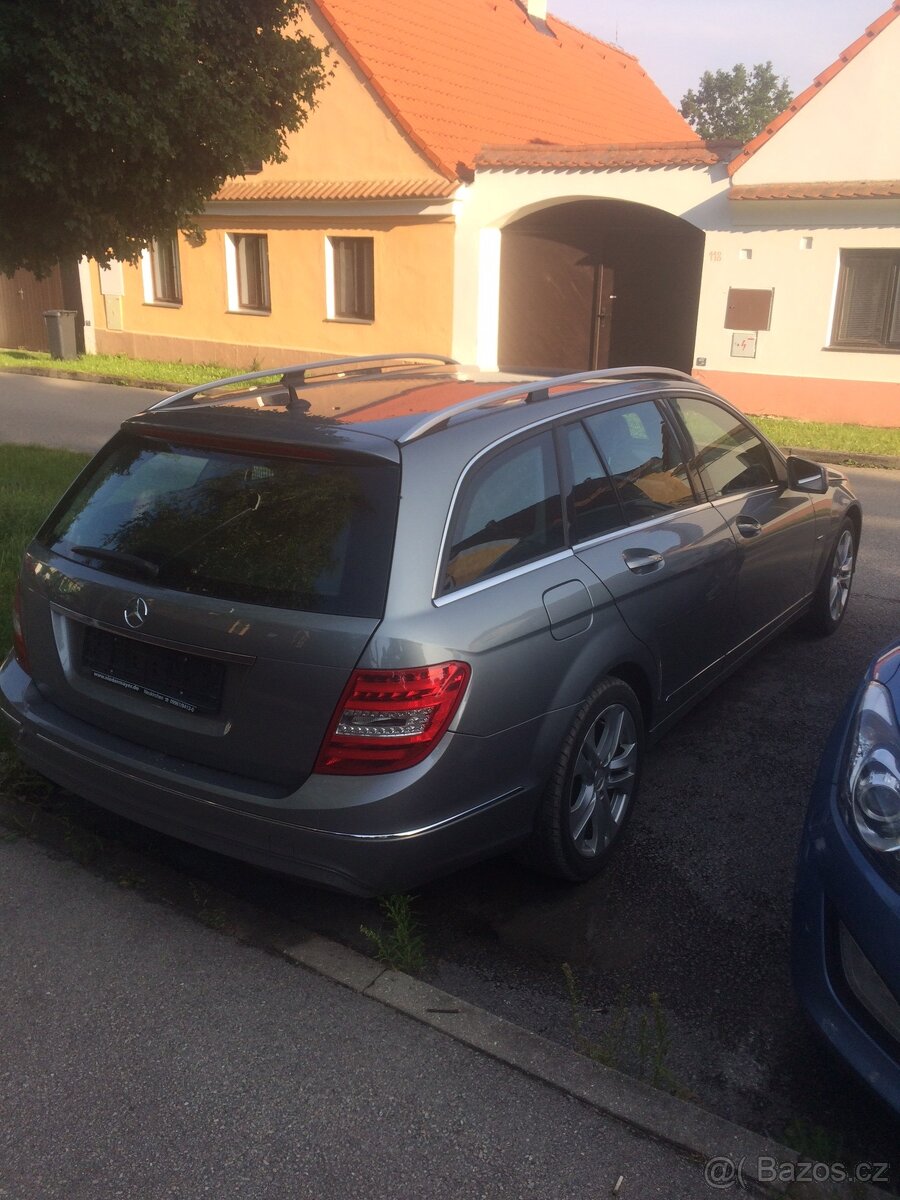 Mercedes-Benz C- 200 CDI - 3