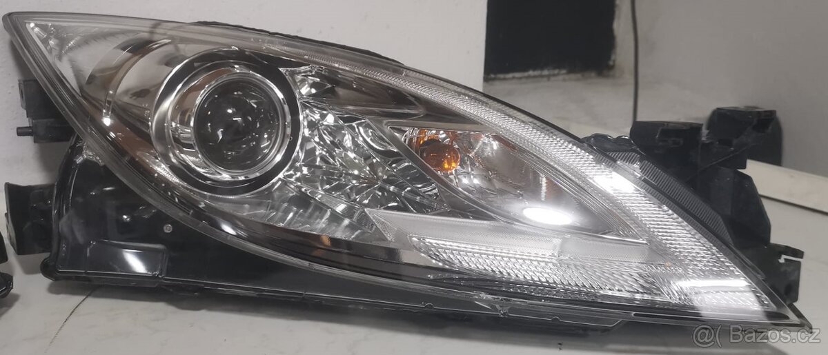 Mazda 6 GH AFS bixenon po renovaci - 3