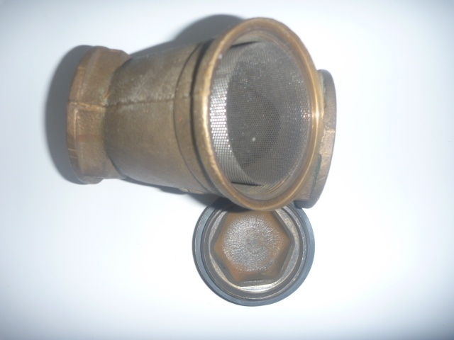 Filtr šikmý mosazný 2 1/2“ s nerezovým sítkem - 3