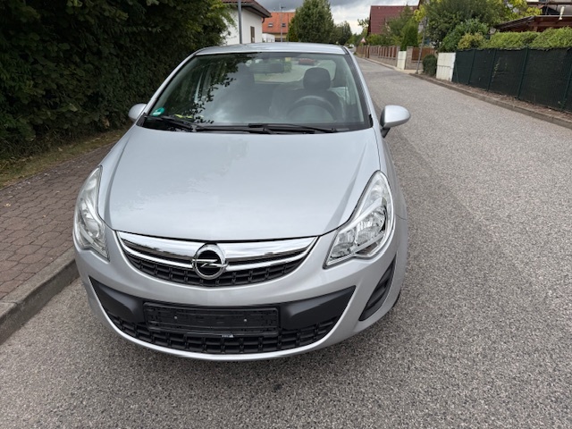 Opel Corsa 1,2i Nová STK klima zimáky benzín - 3