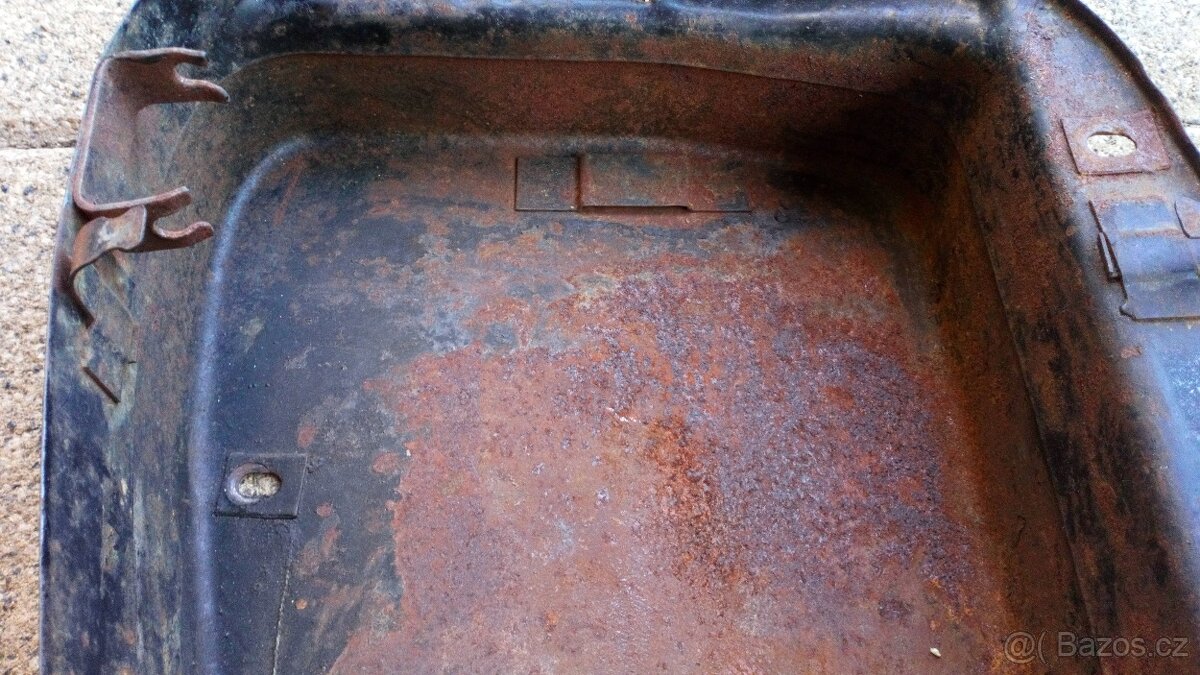 Kapsa ČZ 175/450 - 3