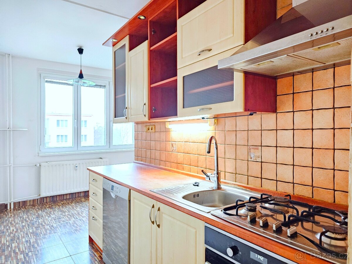 Pronájem bytu 3+1, ul. Hornická, Jirkov - 3