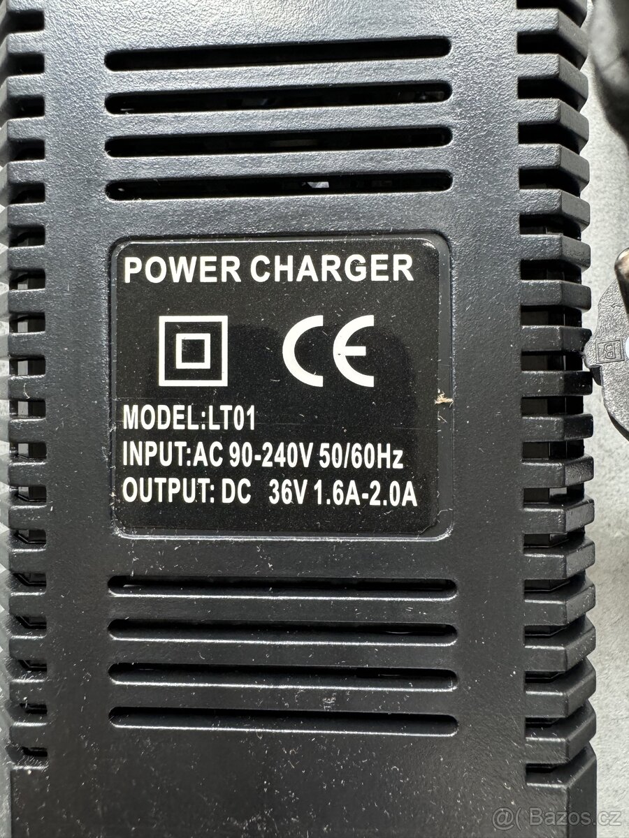 Nabíječka elektrická čtyřkolka/motorka/skútr 36v 1,6-2,0 A - 3