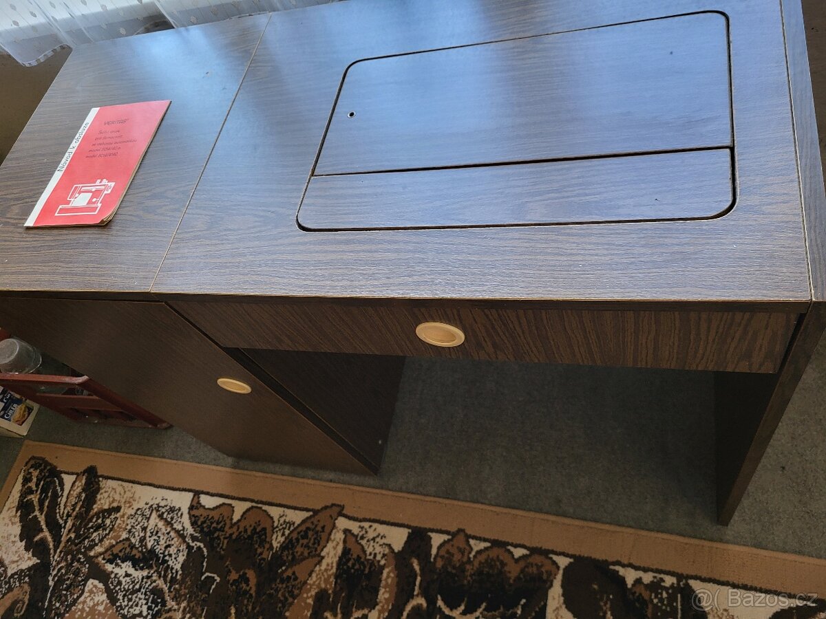 funkční elektrický šicí stroj VERITAS - 3