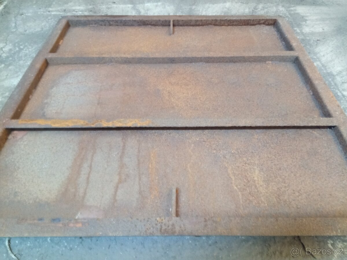 Prodám použitý plechový poklop zesílený 100,5cm x 100,5cm - 3